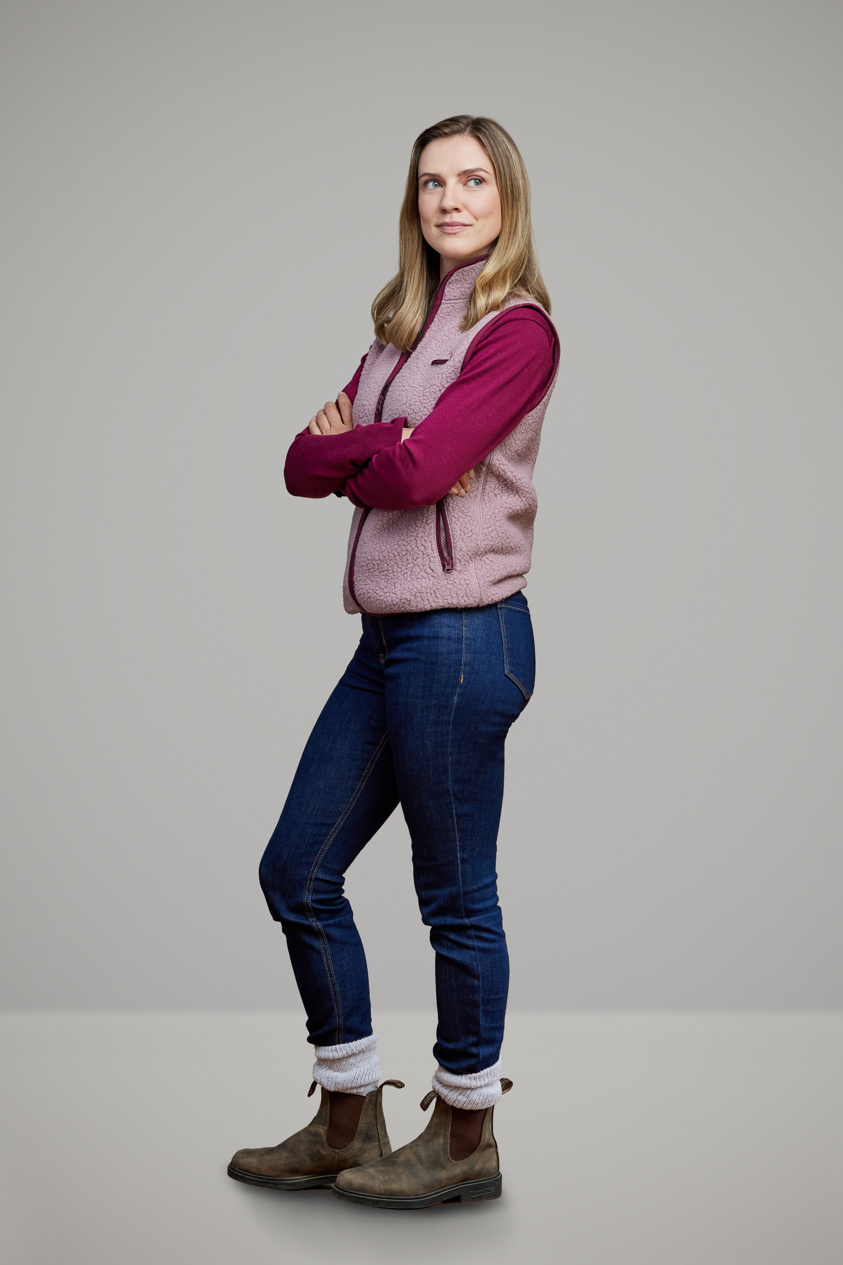Sara Canning as Dana in Holiday Road