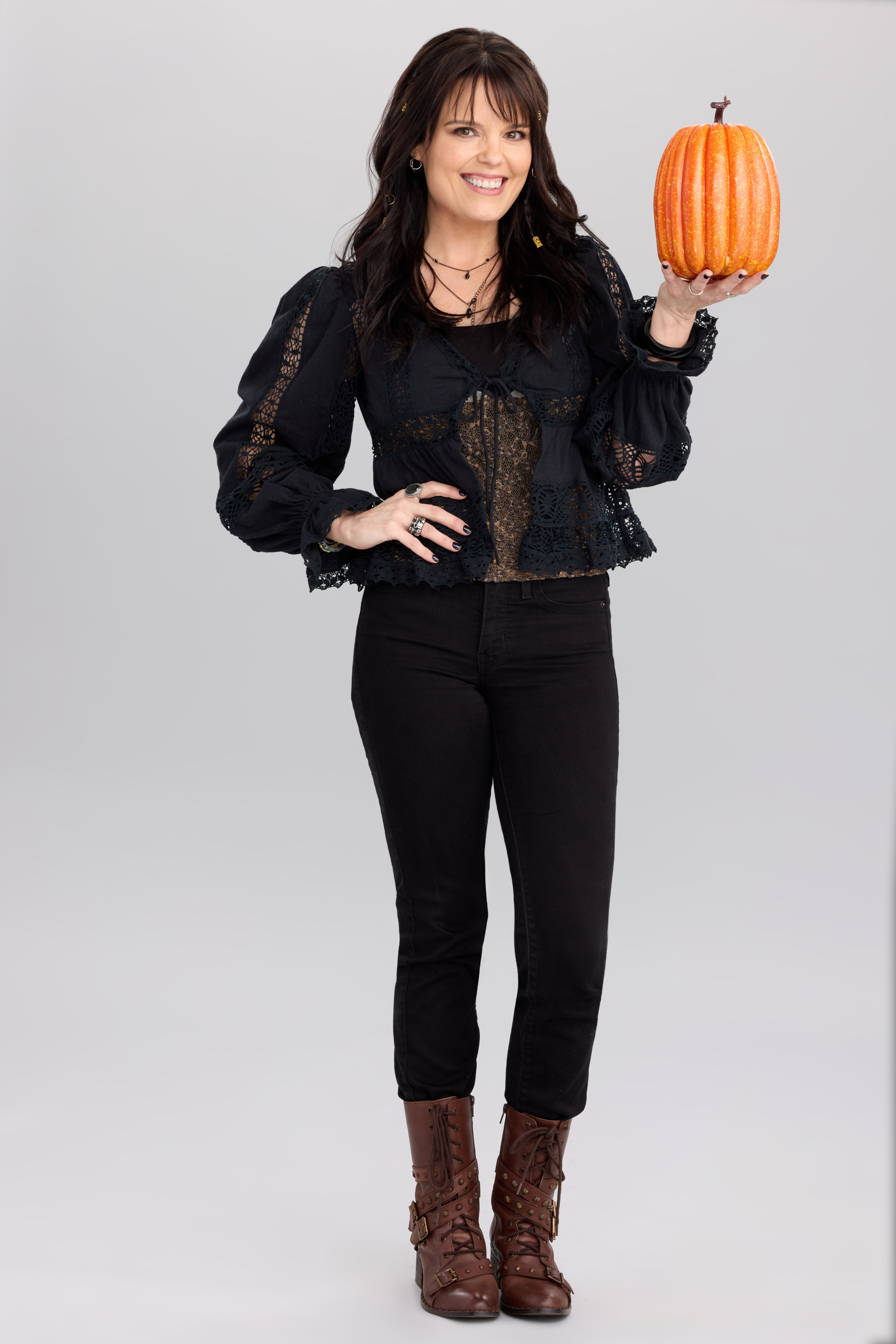 Kimberly J Brown as Luna in Haul Out the Halloween, image size:3587x5379