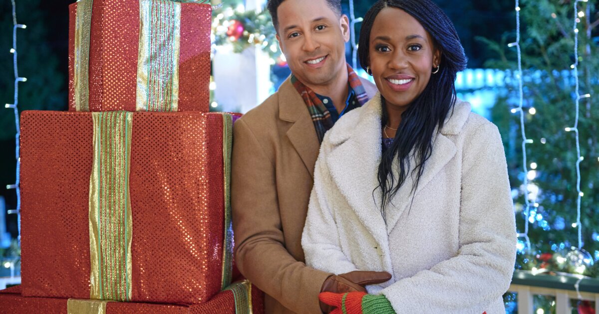 Christmas In Evergreen Bells Are Ringing Photos Hallmark Movie Christmas In Evergreen Bells Are Ringing