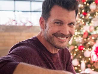 Cast Interviews - Working with Happy the Dog- Switched for Christmas