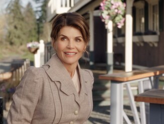 Highlight - It's Good to Be Home - When Calls the Heart