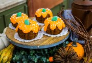 Mini Pumpkin Bundt Cakes - Home & Family