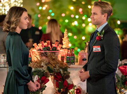 Sneak Peek - Christmas Class Reunion