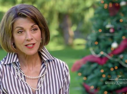 Interview - Wendie Malick about Mary Tyler Moore - Engaging Father Christmas
