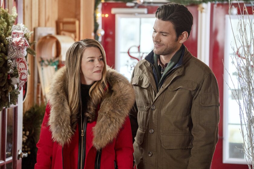 Countdown to Christmas Preview - Christmas Scavenger Hunt