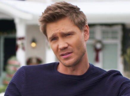 Interviews - Getting together for the holidays - Road to Christmas