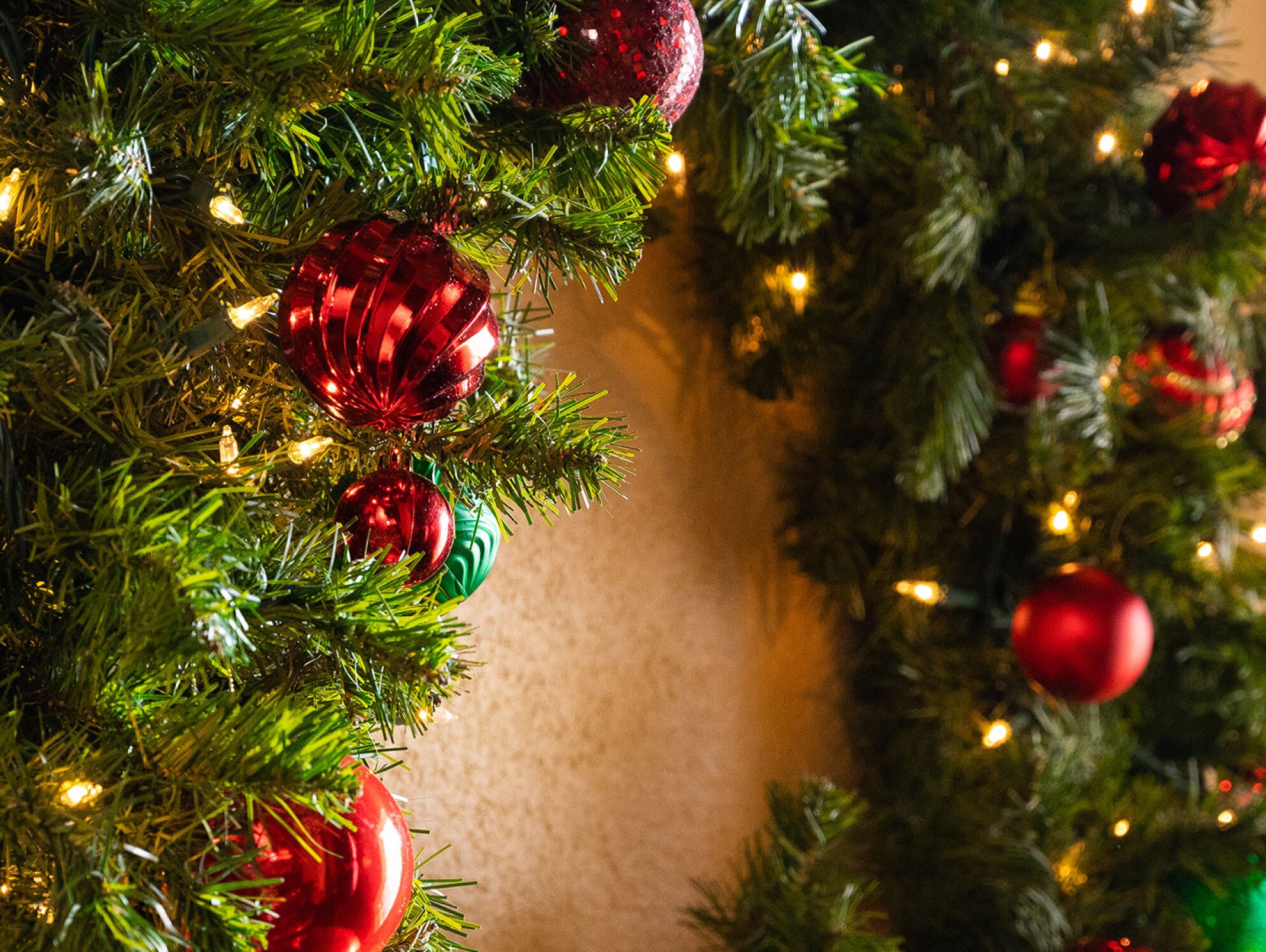 Fun christmas zoom backgrounds Hallmark Channel Virtual Spring Backgrounds | Hallmark Channel