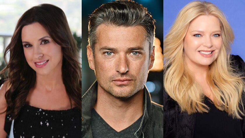 Should i give my boss a gift? – privilege Countdown to Christmas 2022 Preview