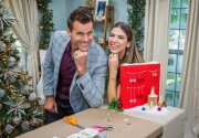 DIY Gift Wrap Jewelry - Home & Family