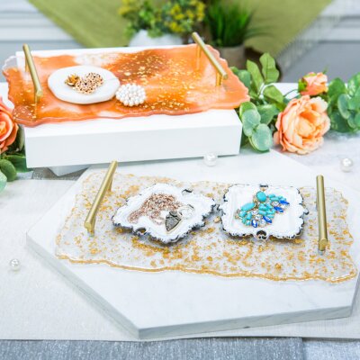 How to Make a Beautiful Resin Tray From a mold 