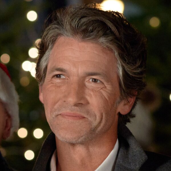 Christmas Island Cast christmas-island-cast