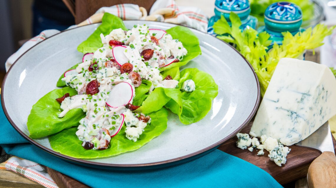 cranberry blue cheese salad dressing Blue Cheese and Dried Cranberry Tossed Salad