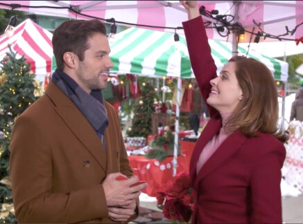 Tinsel Trivia - Holiday Facts - Mingle All the Way