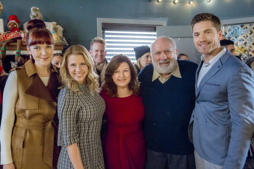 Its a wonderful movie 2017 Holiday Movies Preview | Countdown to Christmas