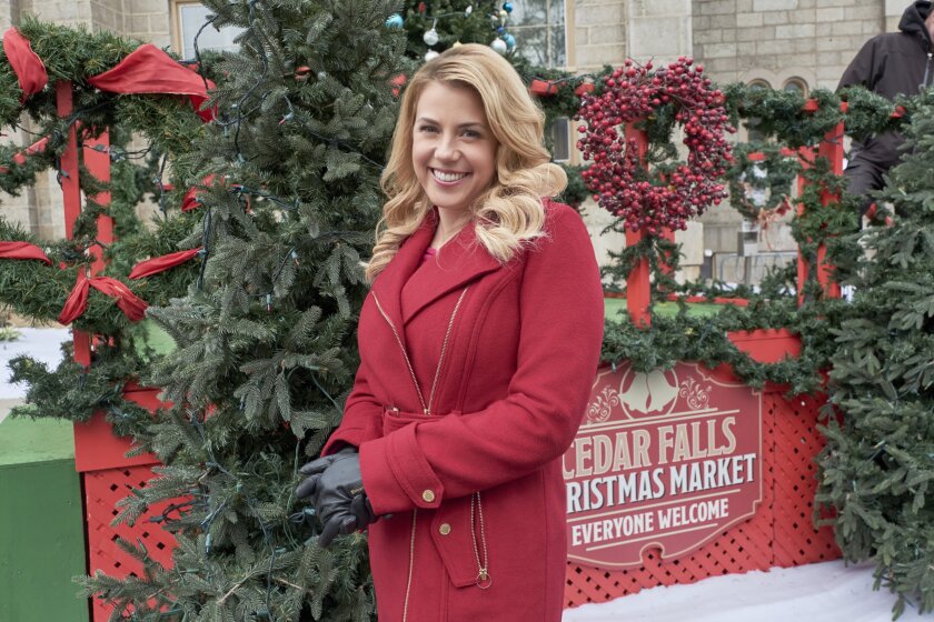 Countdown to Christmas Preview - Entertaining Christmas