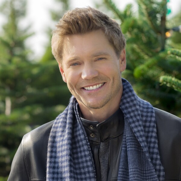Chad Michael Murray as Danny Wise on Road to Christmas