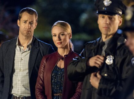 Preview - Deadly Deed: A Fixer Upper Mystery