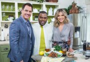 Lip-Smacking Chicken Wings - Home & Family