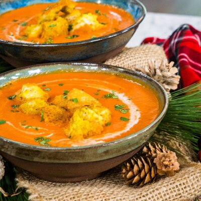 Tomato soup with Curry Croutons