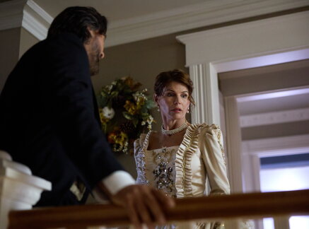 Preview - Garage Sale Mysteries: Murder Takes the Stage  - Hallmark Mystery