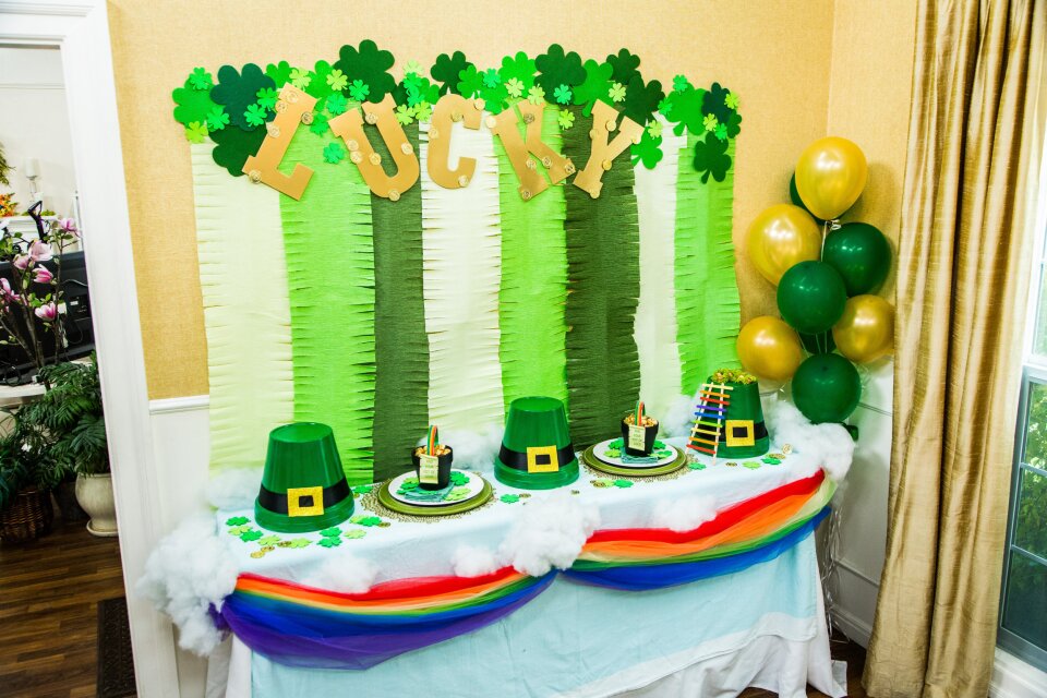 DIY St. Patrick's Day Tablescape