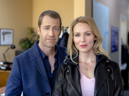 On Location: A Fixer Upper Mystery Series