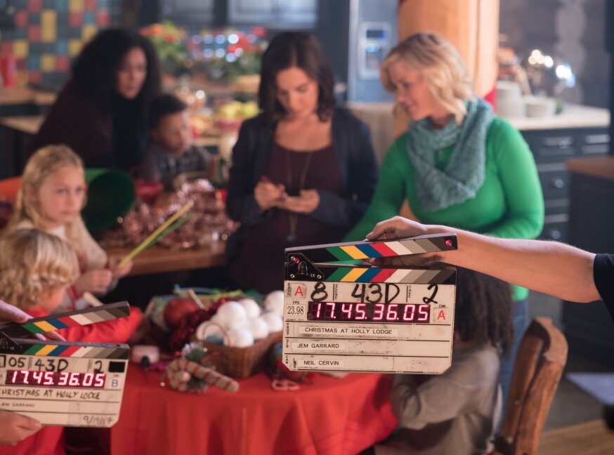 Christmas At Holly Lodge 