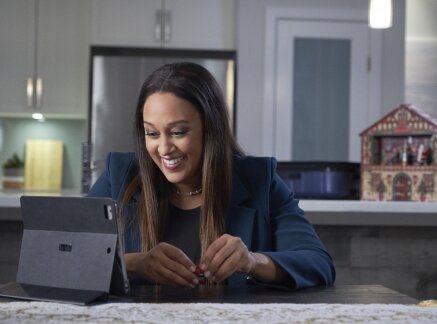 Preview + Sneak Peek - A Gingerbread Romance