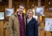 Classic Christmas Moments - Romance at Reindeer Lodge