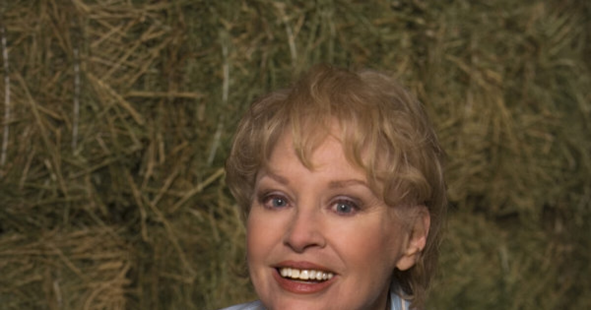 lois nettleton cast the christmas card