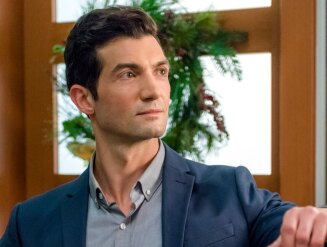 Cast Interviews - On Playing Zeke - The Mistletoe Inn