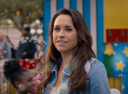 First Look - Holiday Ever After: A Disney World Wish Come True - Coming this Countdown to Christmas