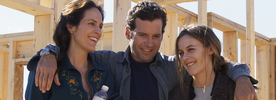 Preview - Candles on Bay Street