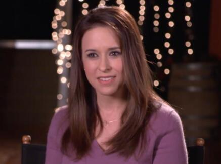 Interviews - Lacey talks about the evolving romance - My Secret Valentine