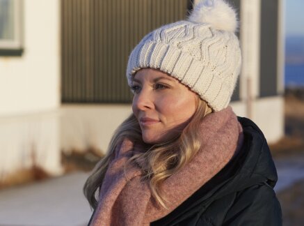 Preview + Sneak Peek - Love on Iceland