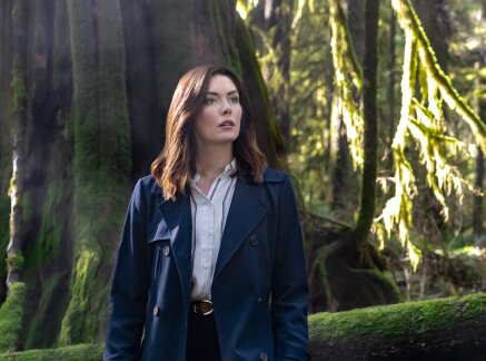 Preview - First Clue: On Set - Ruby Herring Mysteries: Prediction Murder