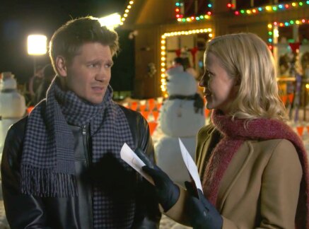 Tinsel Trivia - Road to Christmas