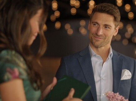 Sneak Peek - Kentucky Roses