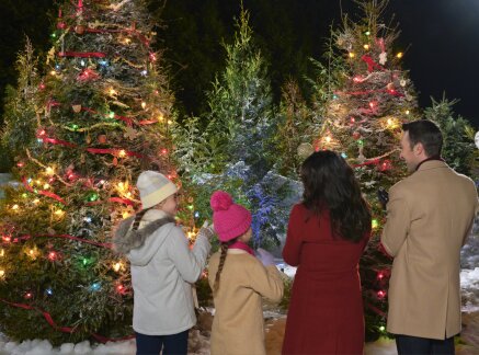 On Location - Christmas with the Darlings