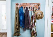 DIY Horseshoe Coat Rack – Home & Family