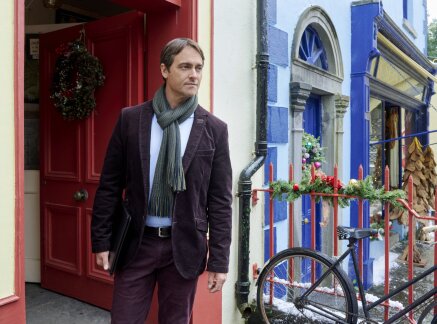 On Location - Christmas at Castle Hart