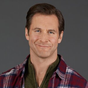 Everything Christmas - Cast