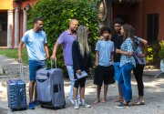 Extended Preview - Dream Builders - Meet the Peetes