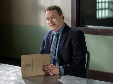 Get the Scoop - Detective Lynwood - Garage Sale Mysteries