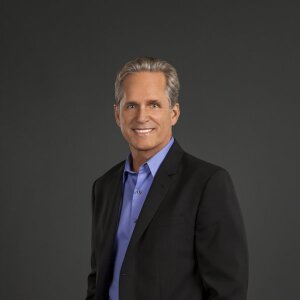 The Nine Lives Of Christmas Cast Nine Lives Of Christmas Cast