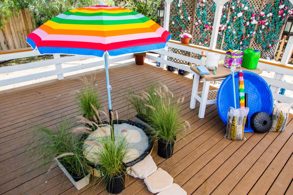 dog patio umbrella this umbrella includes a stable cross base and is made with durable steel for superior value while enduring heat Dog owners provide shade with