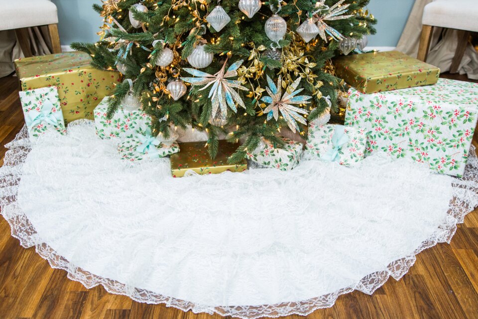 How To DIY Wedding Dress Christmas Tree Skirt