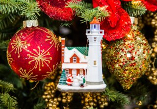 Keepsake Ornament Giveaway - Holiday Lighthouse - Home & Family