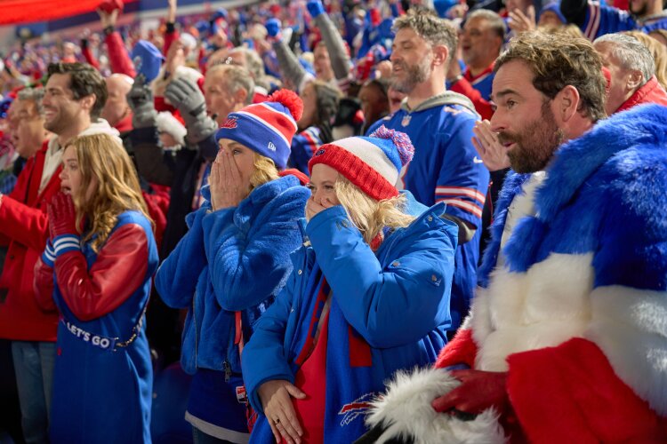 Photos from Holiday Touchdown: A Bills Love Story