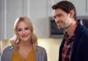 Preview - Noel Next Door